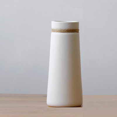 Dekorativ vase i keramikk i sten-kolleksjonen