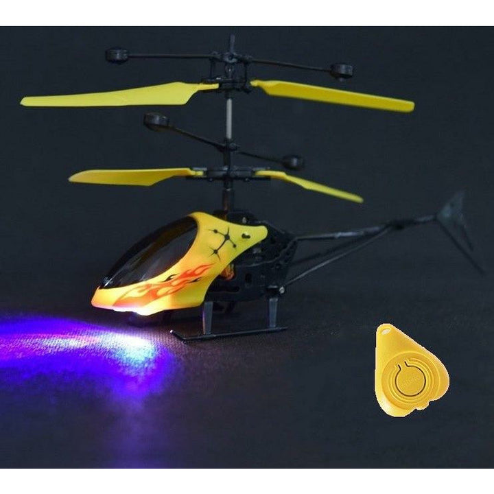 Fjernstyrt helikopter med LED-lys