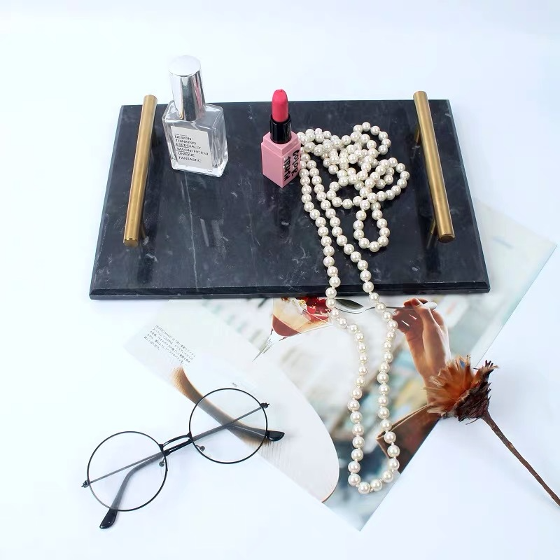 Eksklusive serveringsbrett i marmor