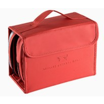 Praktisk, romslig toalettmappe