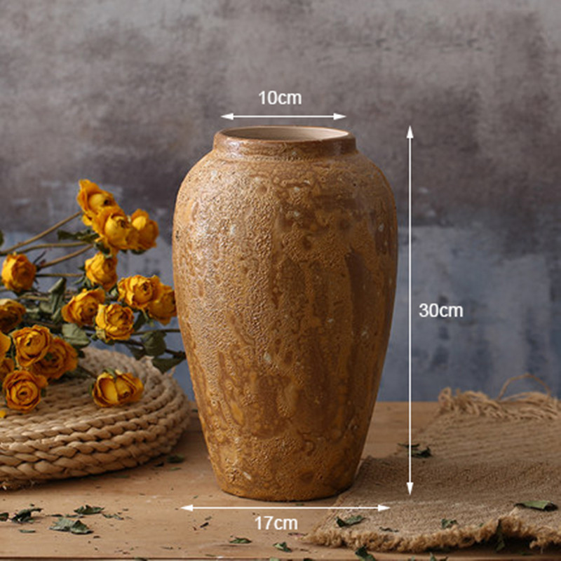 Håndlaget vase i stein