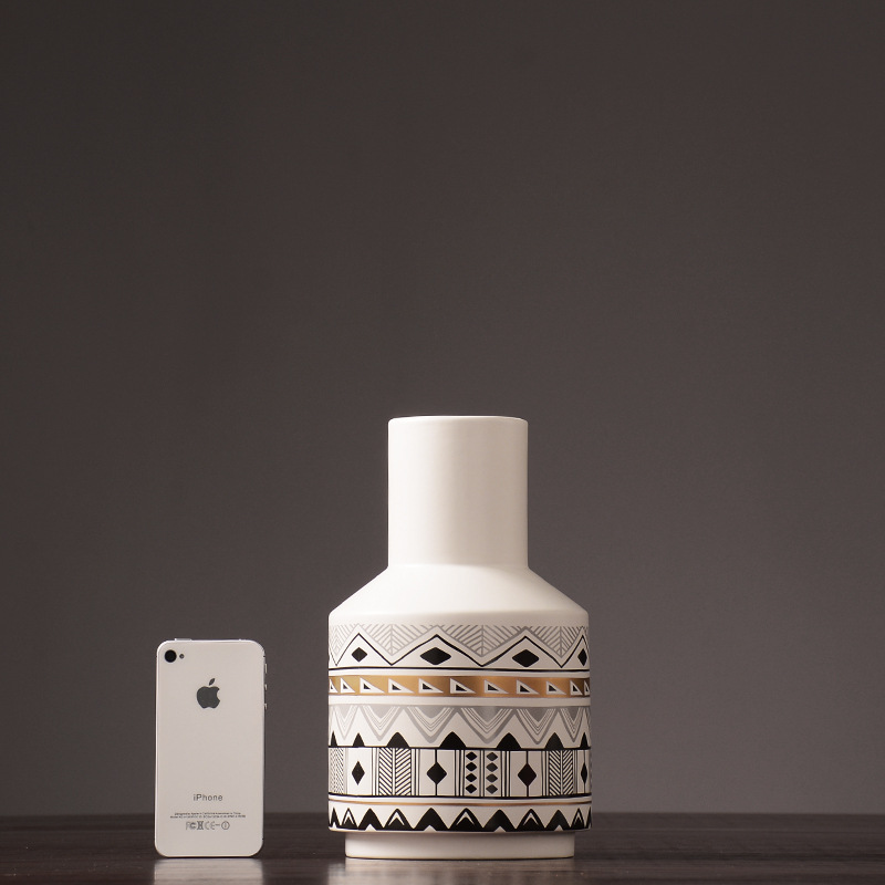 Malte vaser i keramikk