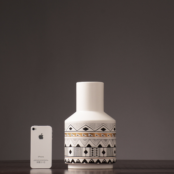 Malte vaser i keramikk