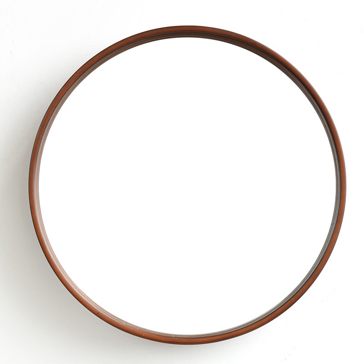 Rundt baderomsspeil med treramme