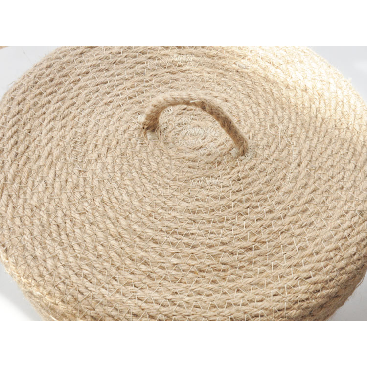 Flettet kurv for oppbevaring