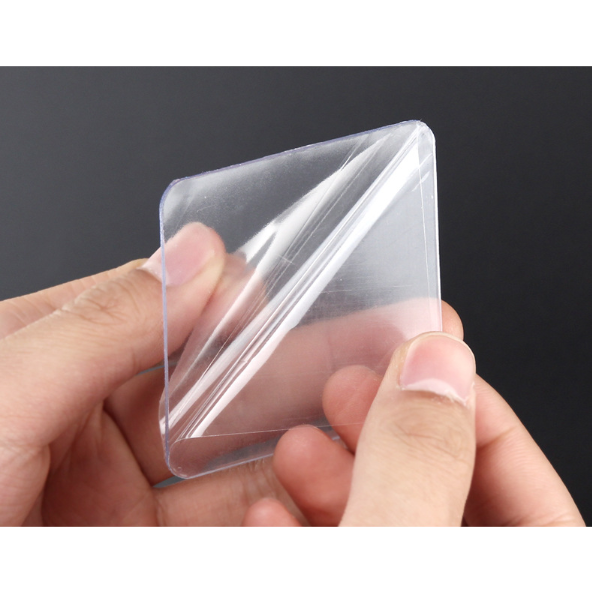 Plassbesparende og diskret toalettbørste i stilrent design