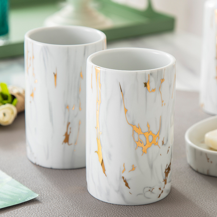 Eksklusivt baderomssett i marmor