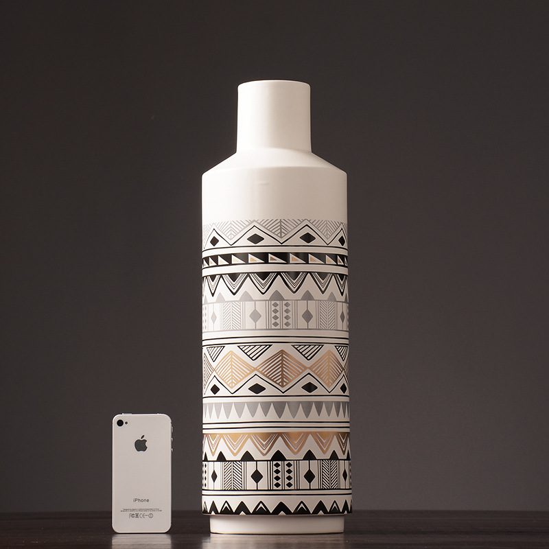 Malte vaser i keramikk