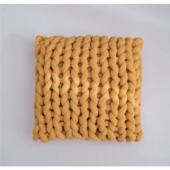 Designerpute grovstrikk pyntepute