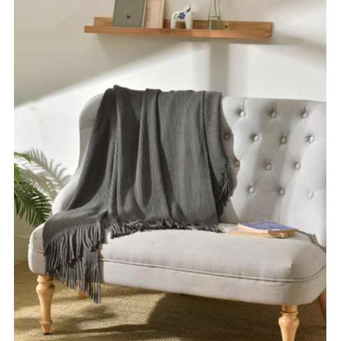 Varme, deilige pledd i 24 varianter