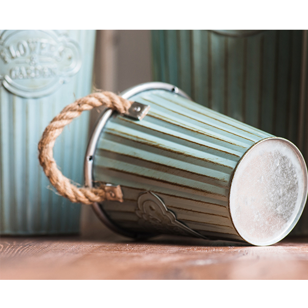 Vintage blomsterpotte i herlig farge